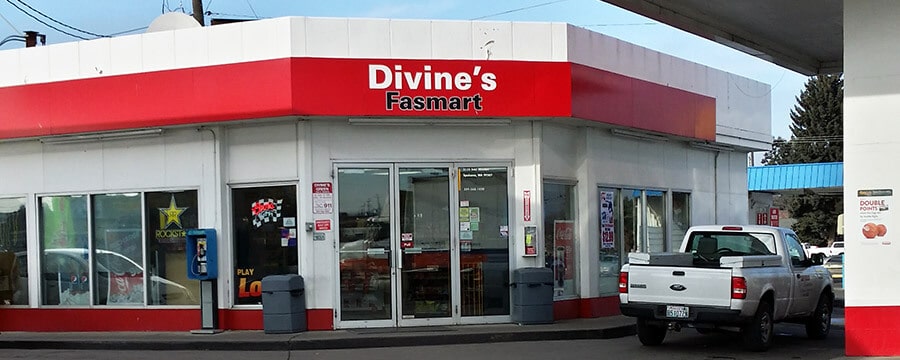 Greene Station Image - Divine’s Convenience Store and Gas Station